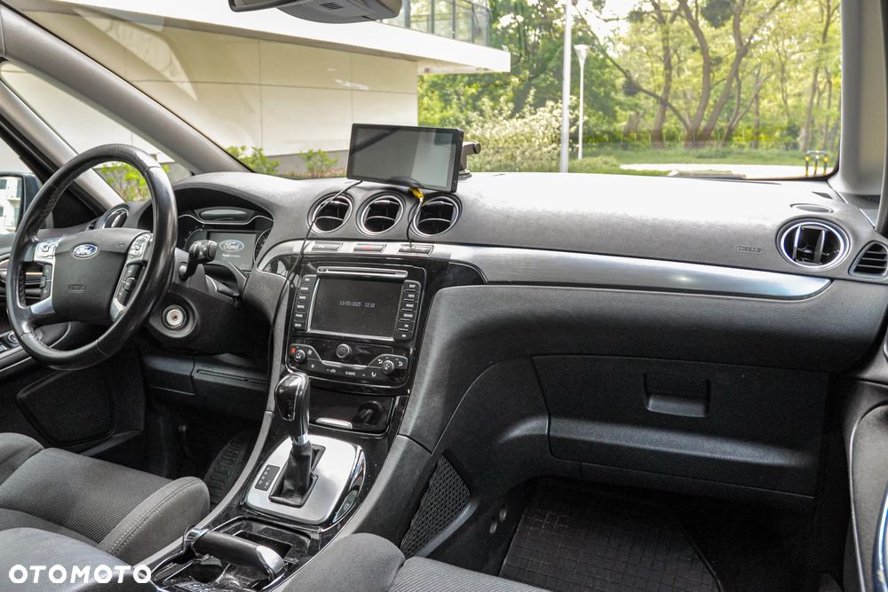 Ford S-Max - 10