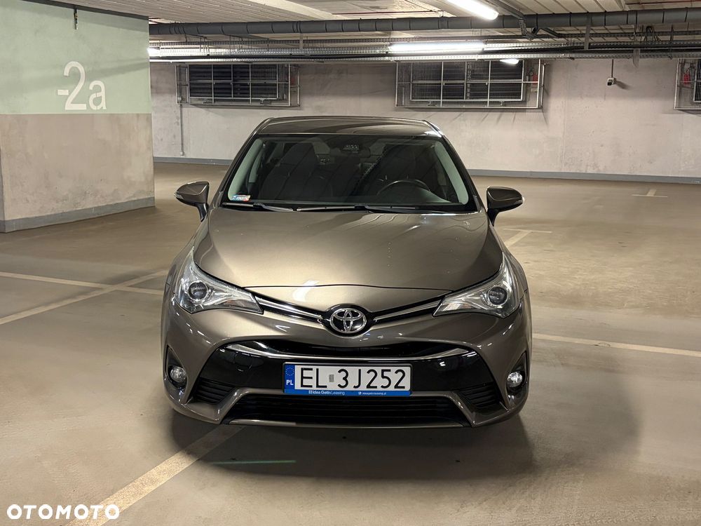 Toyota Avensis 2.0 D-4D Prestige - 3