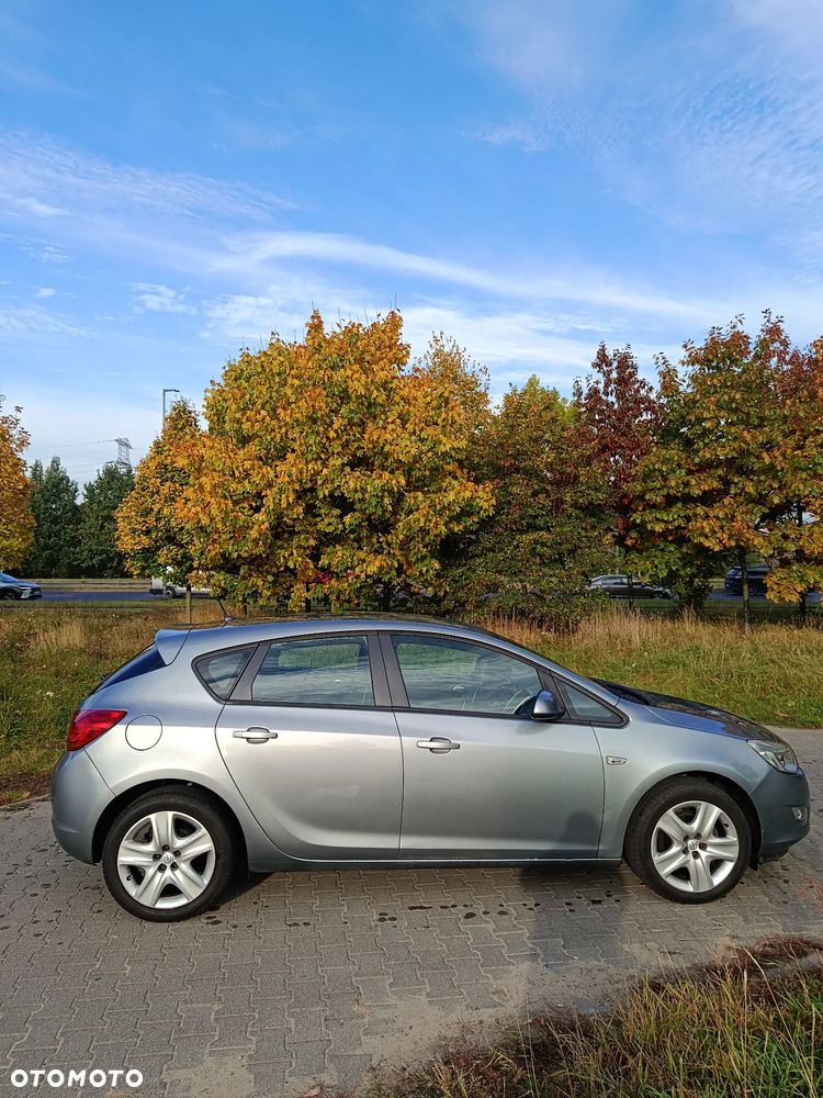 Opel Astra - 4