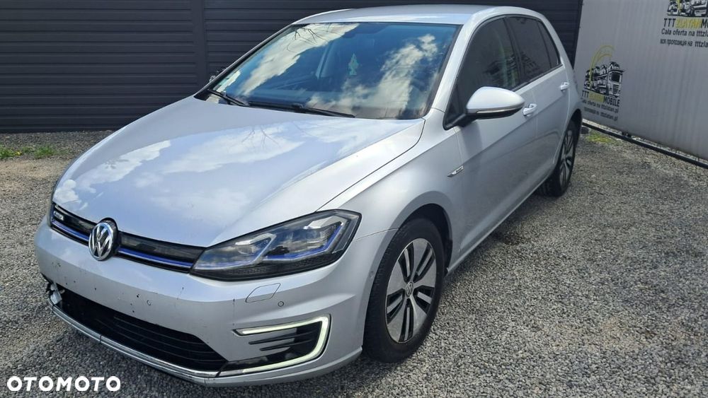 Volkswagen Golf - 2