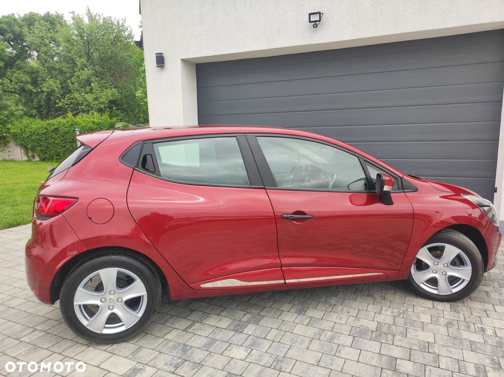 Renault Clio - 17