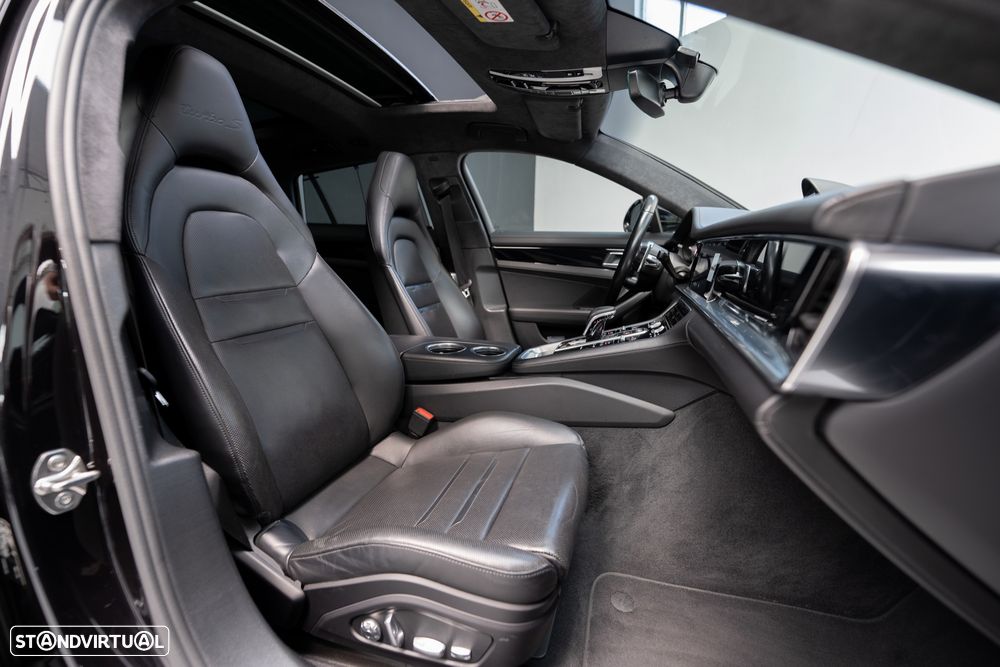 Porsche Panamera Sport Turismo Turbo S E-Hybrid - 4