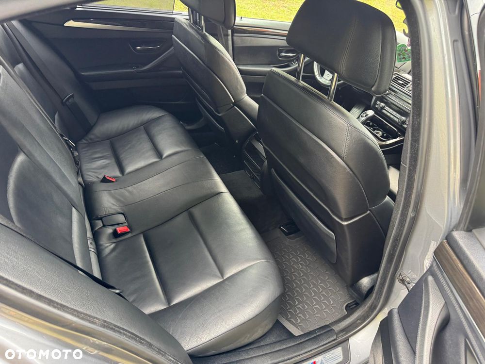 BMW Seria 5 530d - 31