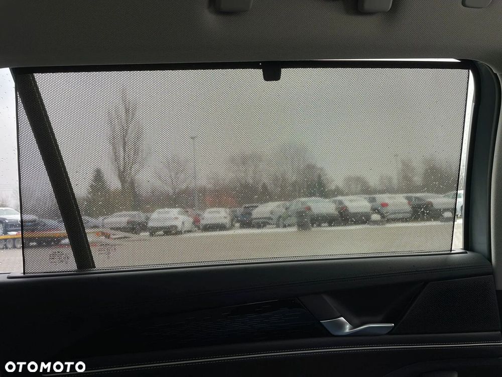 Volkswagen Passat Variant - 24