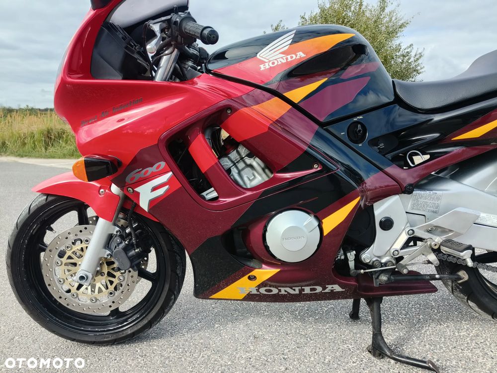 Honda CBR - 16