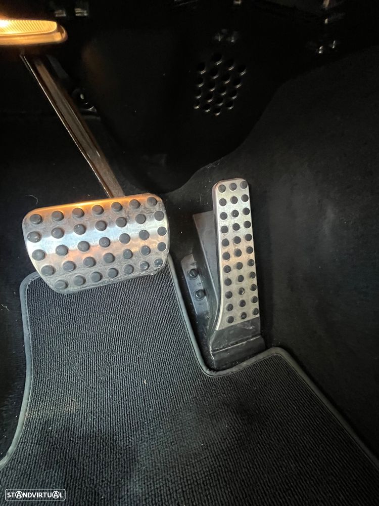 Mercedes-Benz E 250 CDi Avantgarde BE Auto - 25