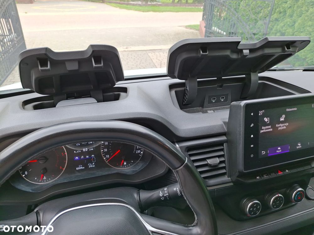 Renault Trafic - 26