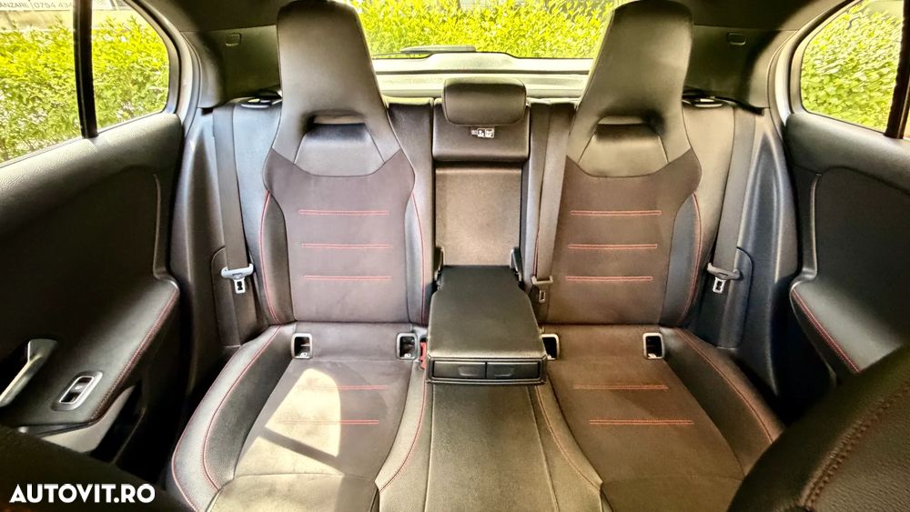 Mercedes-Benz A 250 e 8G-DCT AMG Line - 37
