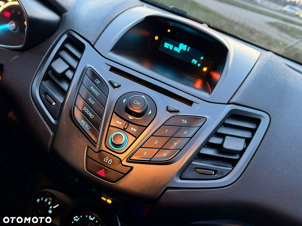 Ford Fiesta 1.25 Trend EU6 - 19