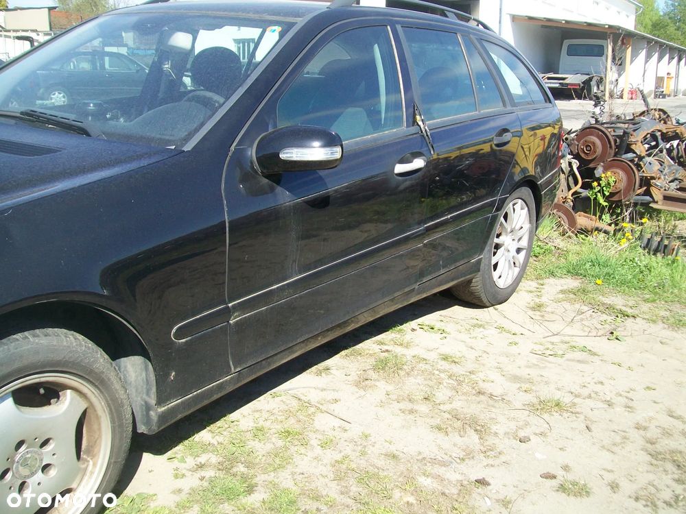 DRZWI LEWE MERCEDES W203 - 1