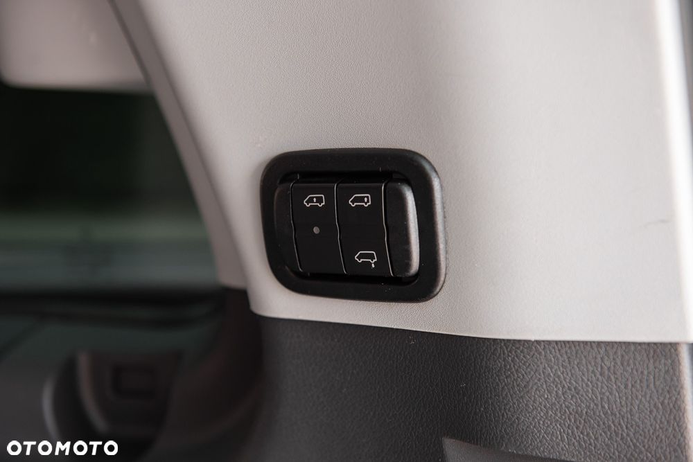 Mercedes-Benz Viano - 26