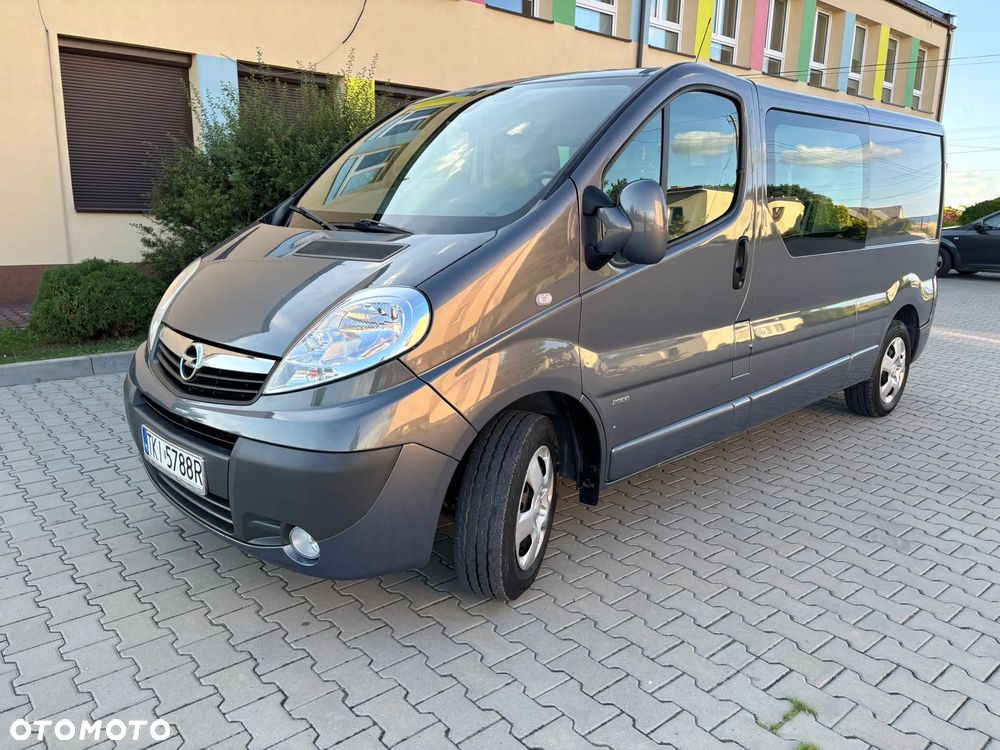 Opel Vivaro - 10