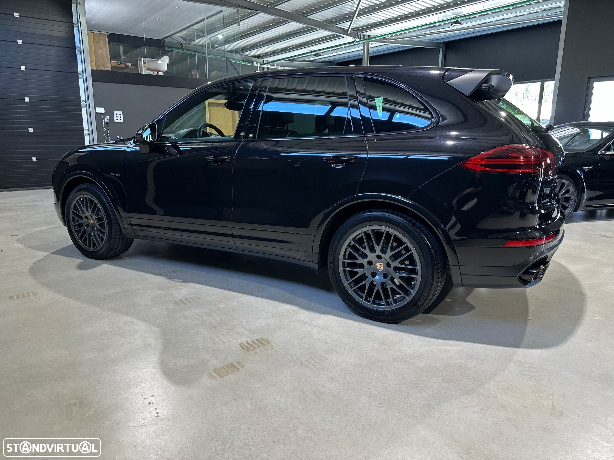 Porsche Cayenne Platinum Edition - 10