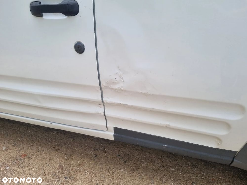 Ford Transit Connect - 17
