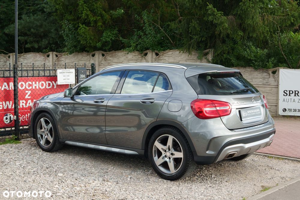 Mercedes-Benz GLA 180 7G-DCT AMG Line - 7