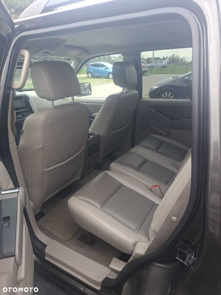 Ford Explorer 4.0 AWD - 11