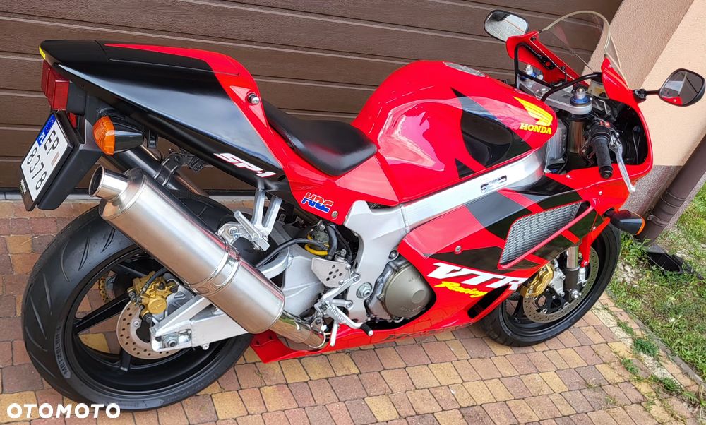 Honda VTR - 26