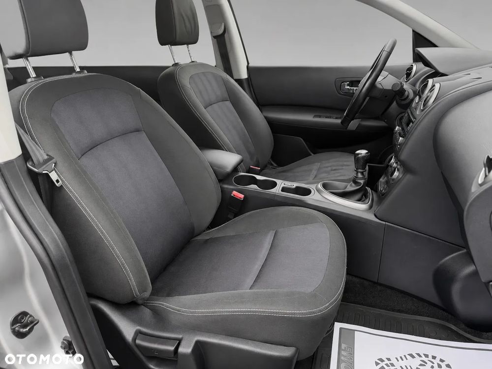 Nissan Qashqai 1.6 dCi DPF acenta - 12