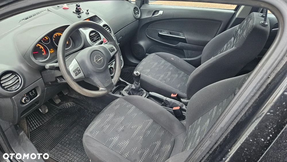 Opel Corsa 1.2 16V Enjoy - 4