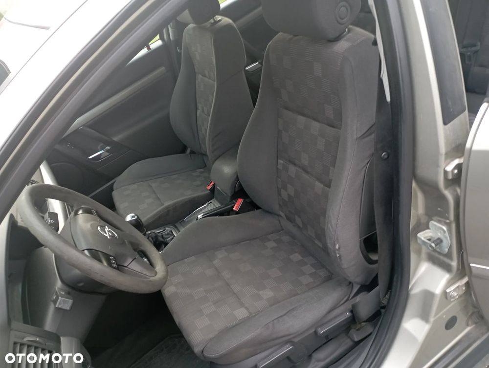 Opel Vectra 1.6 Base - 11