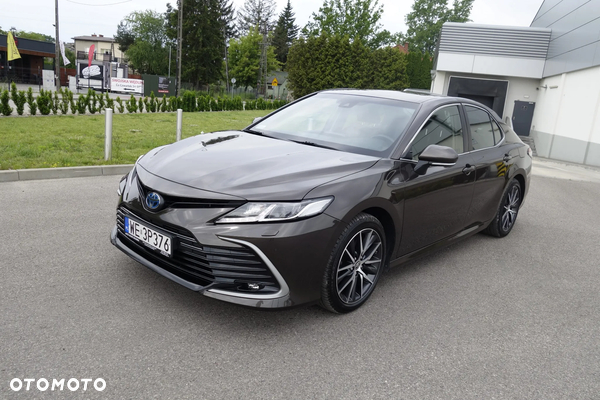 Toyota Camry 2.5 Hybrid Prestige CVT