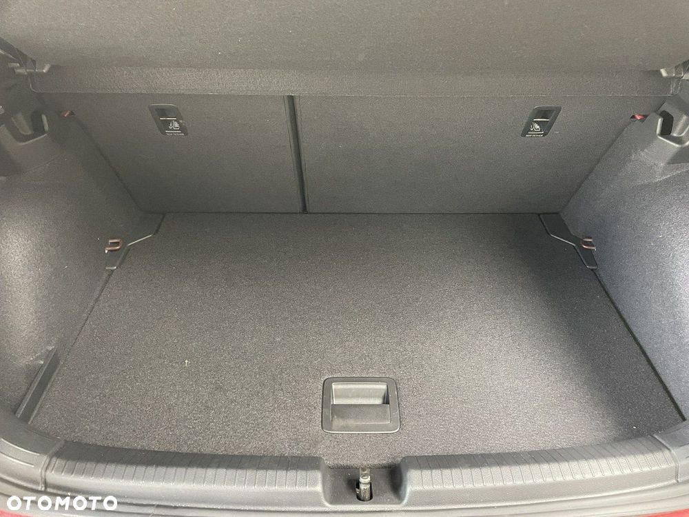 Volkswagen Polo - 13