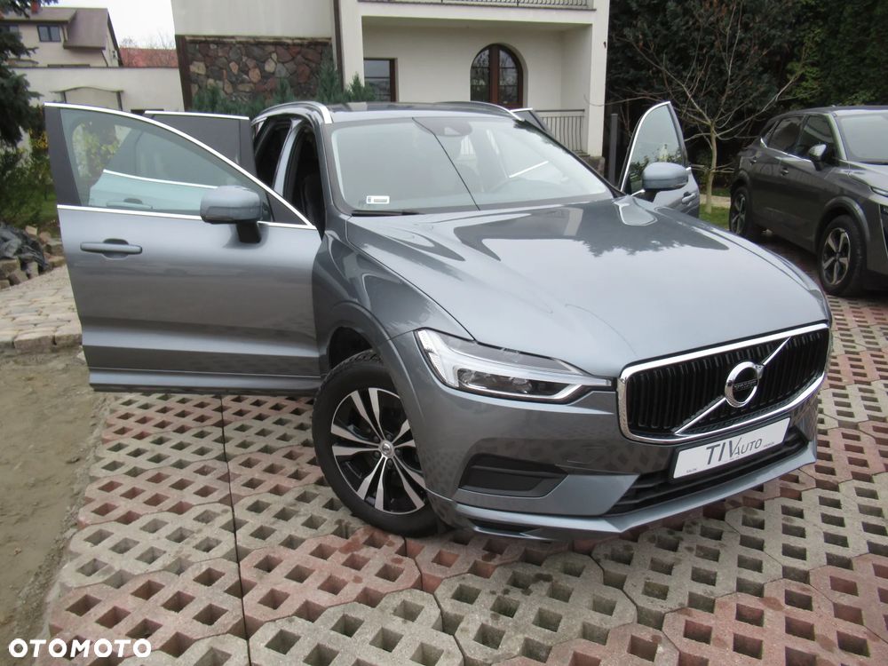 Volvo XC 60 T4 Momentum Pro - 34