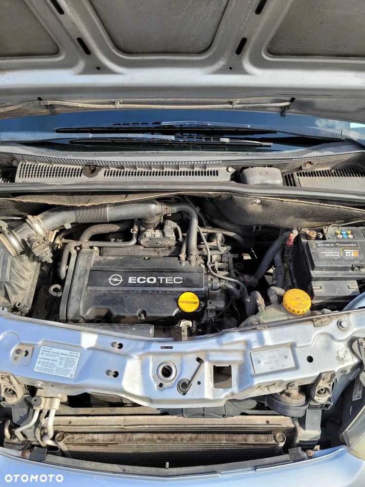 Opel Meriva 1.4 - 9