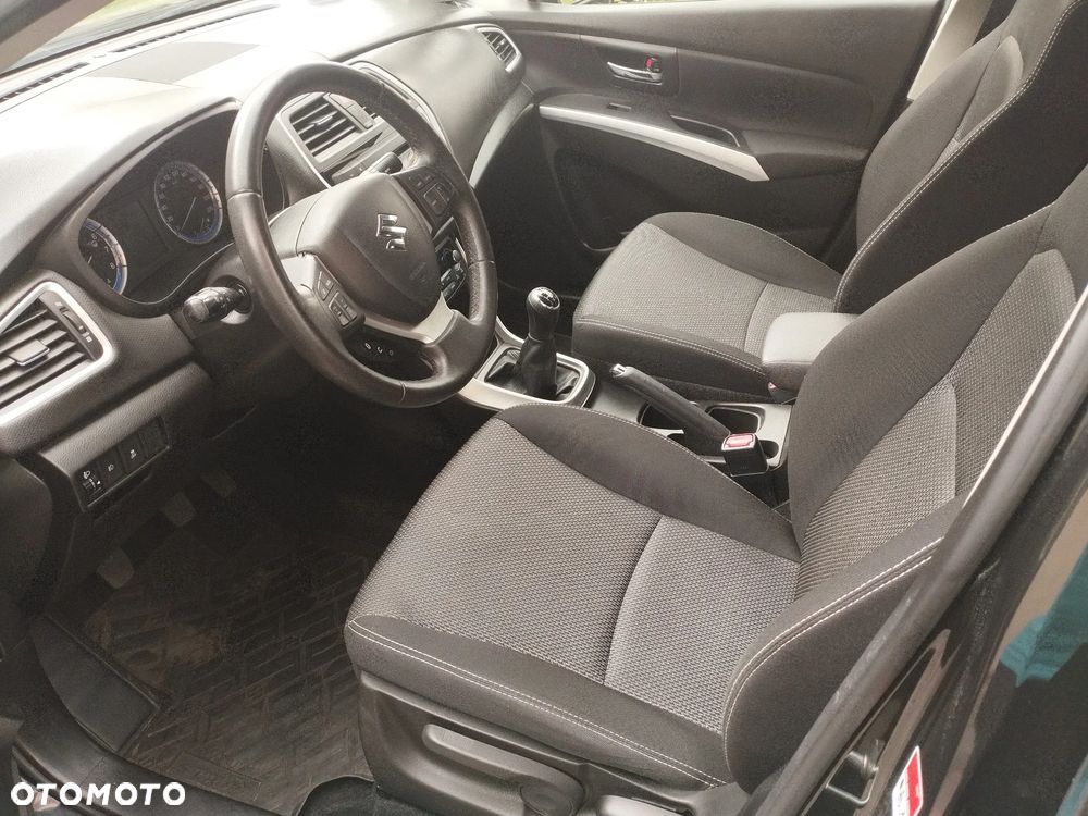Suzuki SX4 S-Cross 1.6 Premium - 8