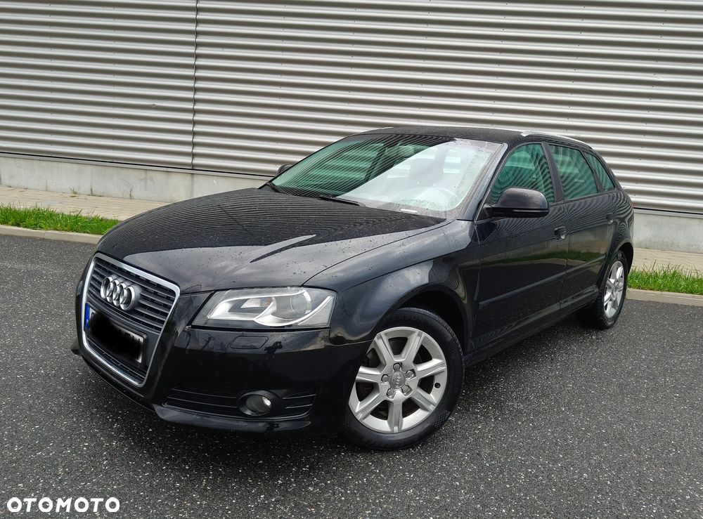 Audi A3 Sportback - 1