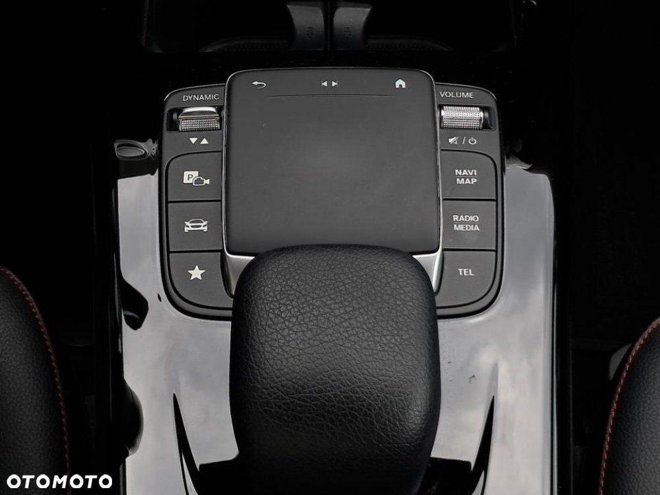 Mercedes-Benz CLA - 30