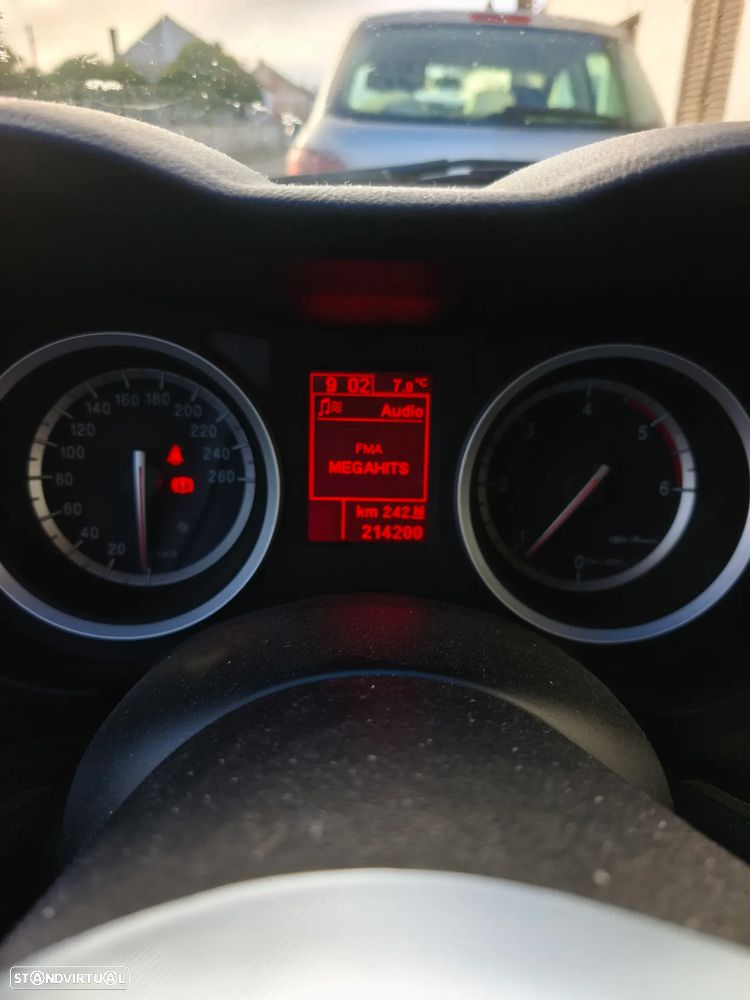 Alfa Romeo 159 Sportwagon 1.9 JTDm 16V - 4