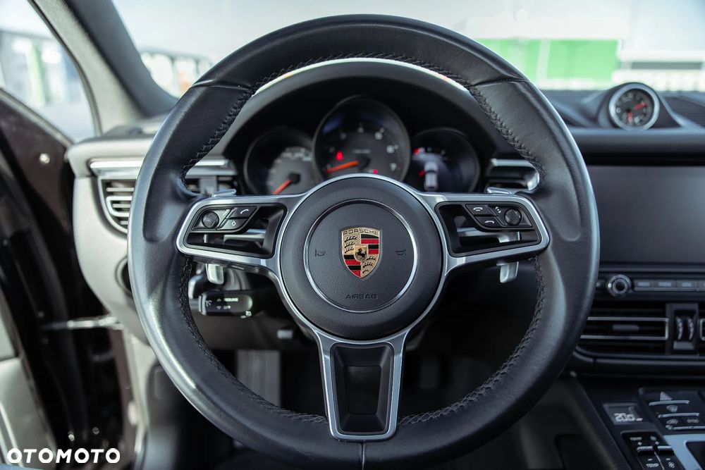 Porsche Macan - 21