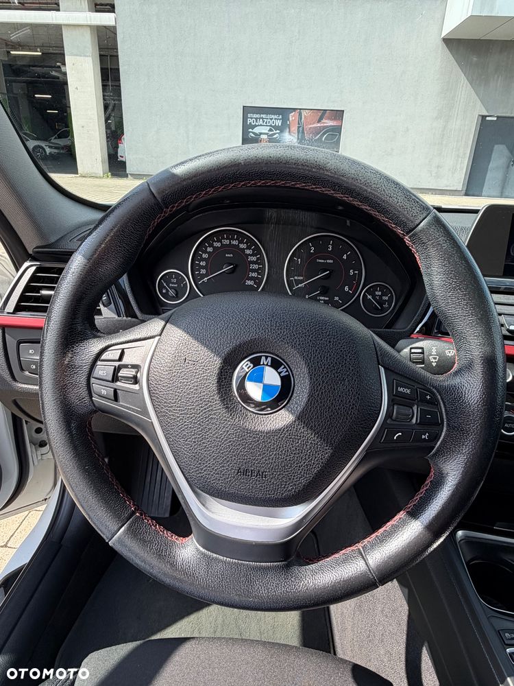 BMW Seria 3 316d Sport Line - 16