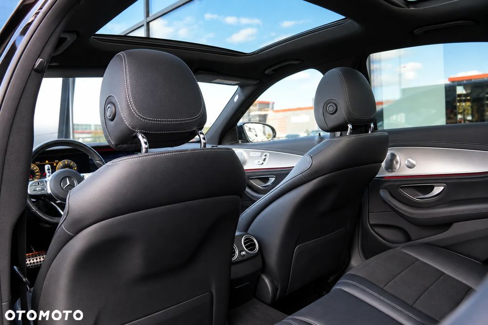 Mercedes-Benz Klasa E 220 d 4-Matic AMG - 19