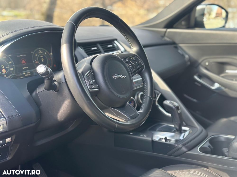 Jaguar E-Pace D180 AWD SE - 9