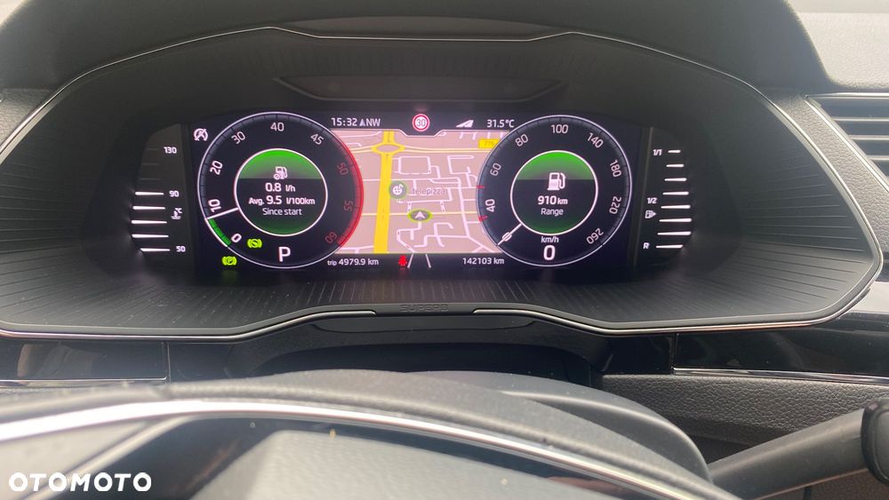 Skoda Superb 2.0 TDI SCR L&K DSG - 17