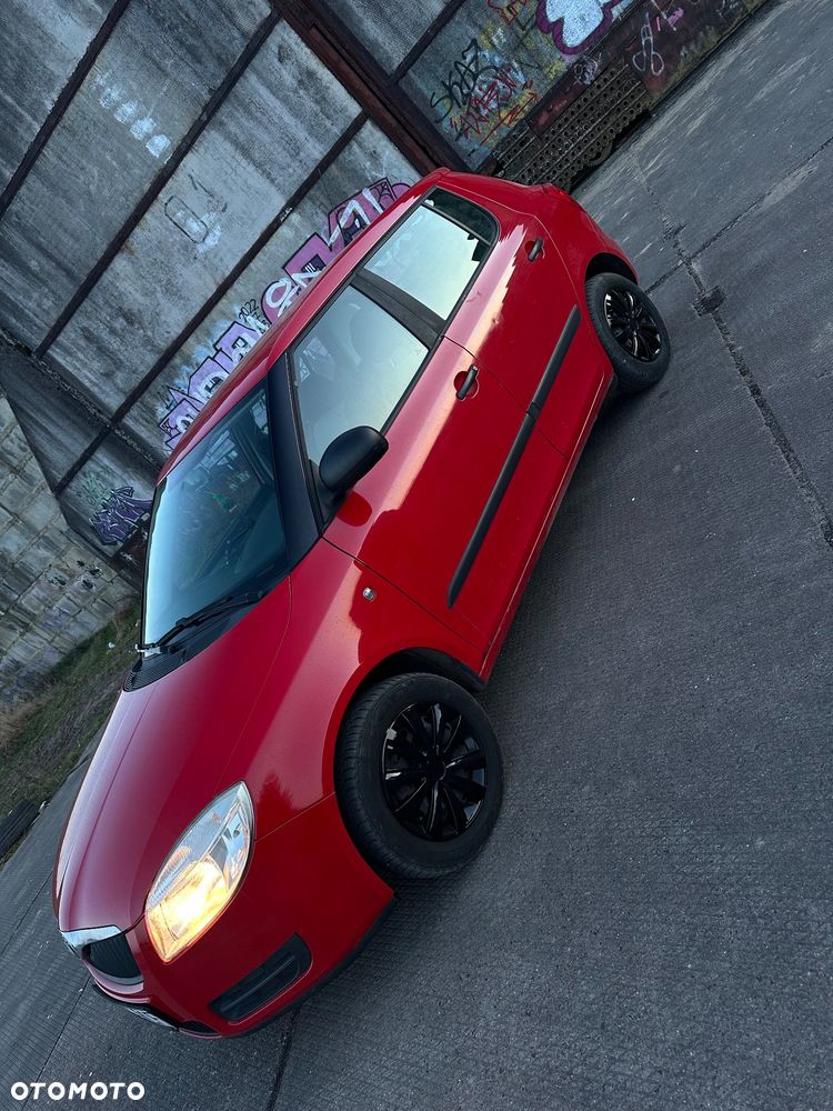 Skoda Fabia 1.2 HTP Classic - 6