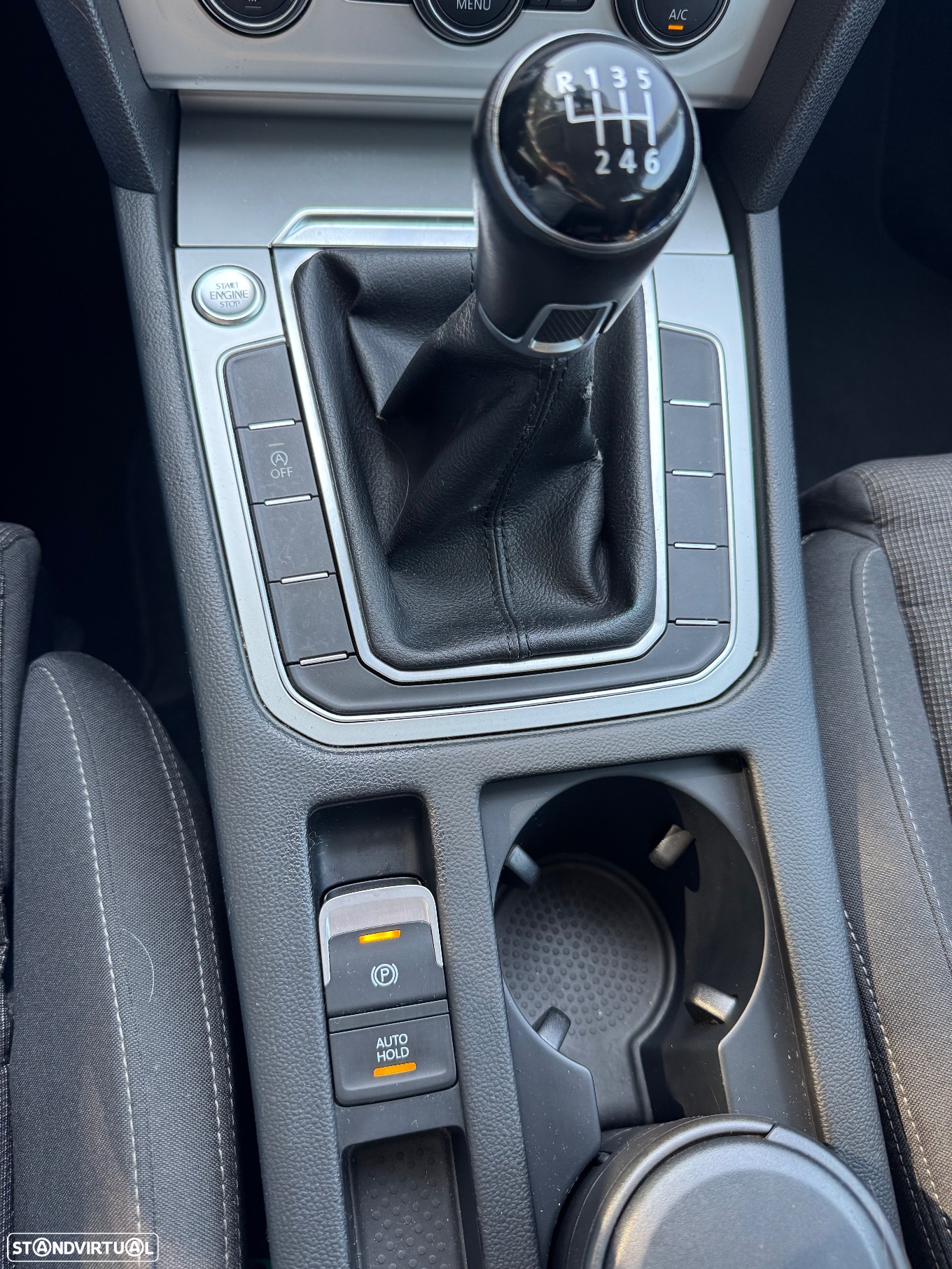 VW Passat Variant 2.0 TDi Confortline - 20