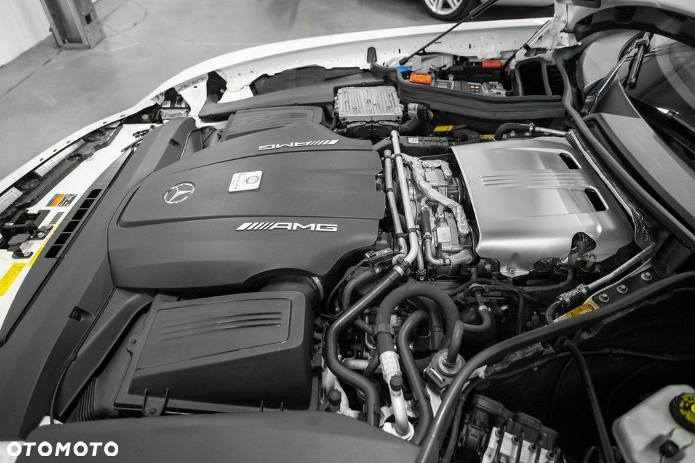 Mercedes-Benz AMG GT - 19