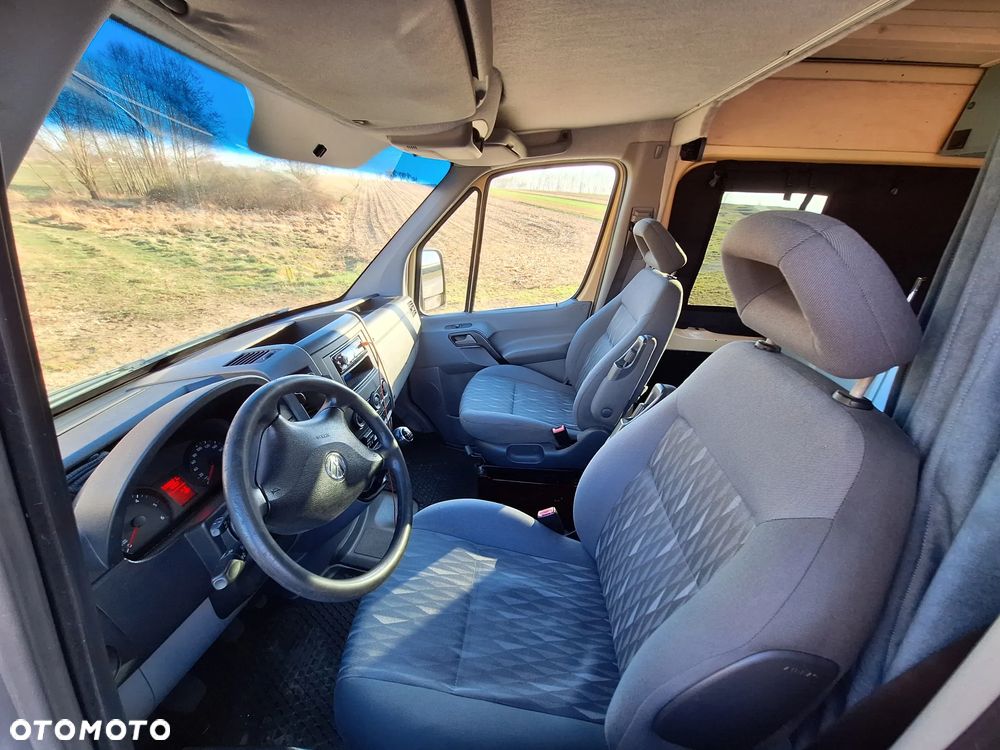 Volkswagen Crafter - 12