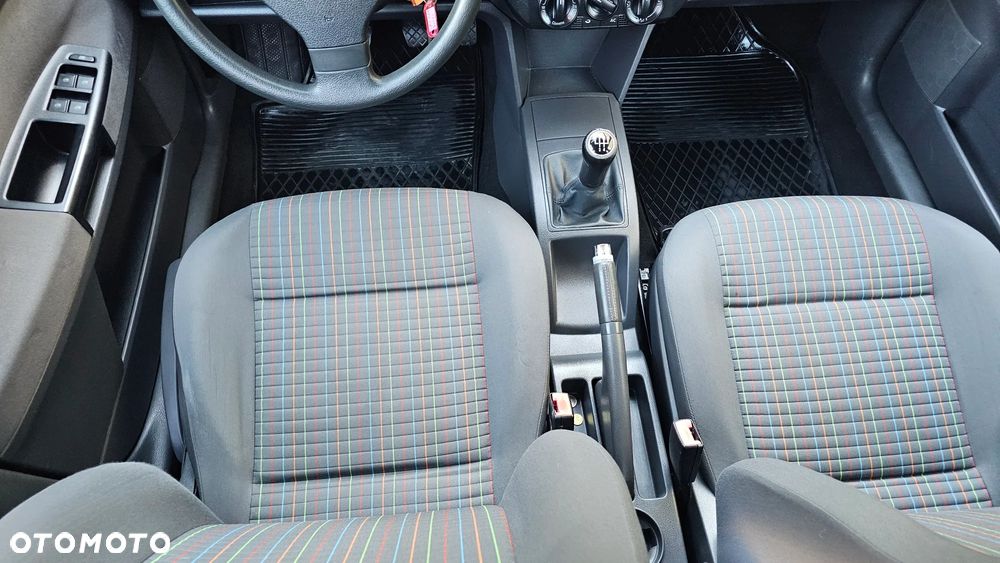 Volkswagen Polo 1.2 Comfortline - 27