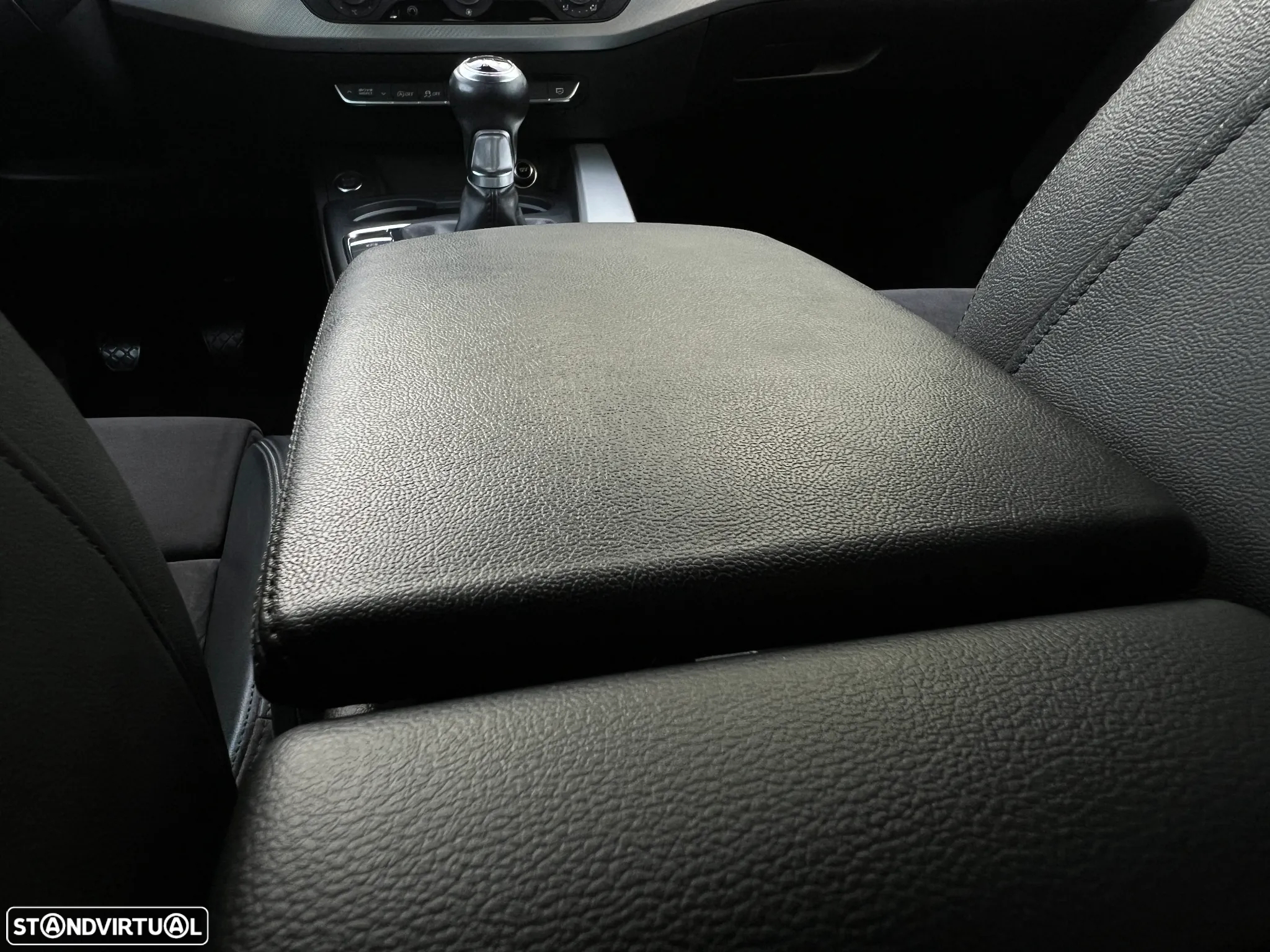 Audi A4 Avant 2.0 TDI S-line - 39