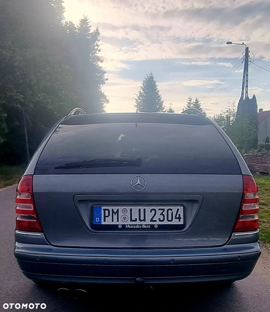 Mercedes-Benz Klasa C 280 T Avantgarde 4-Matic - 9