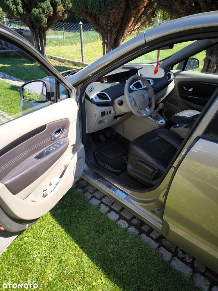 Renault Scenic 1.4 16V TCE Bose Edition - 9