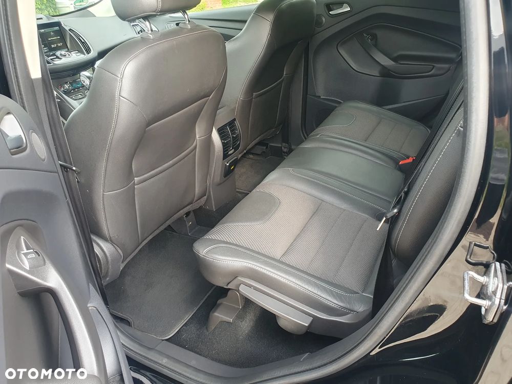 Ford Kuga 2.0 TDCi 4x4 Titanium - 14