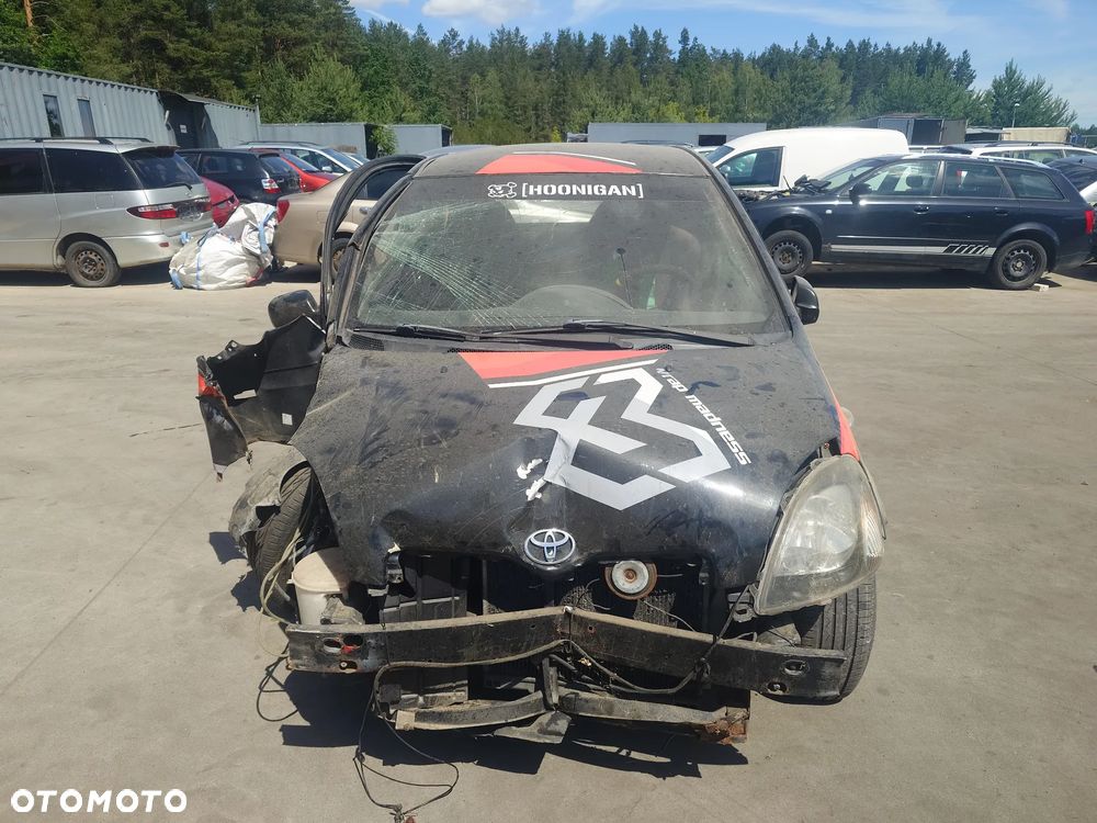 Toyota Yaris TS 01R 1.5 78 KW NA CZĘŚCI - 1