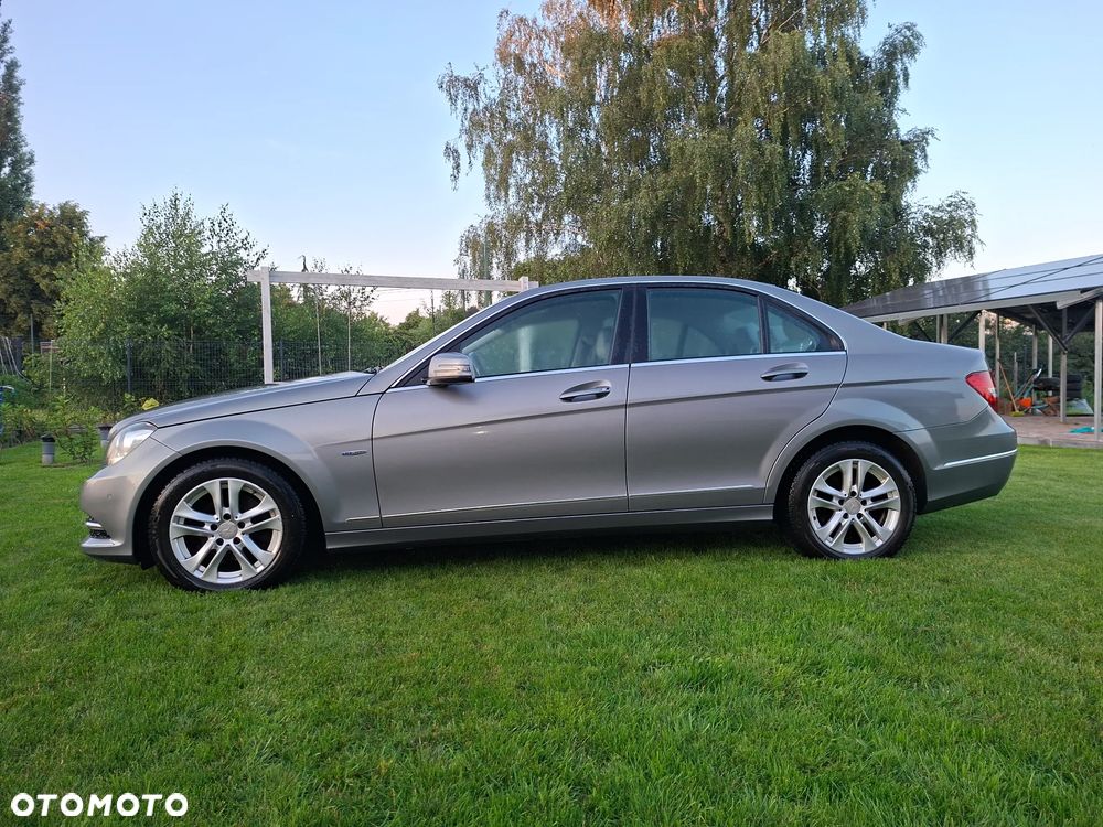 Mercedes-Benz Klasa C 200 CDI BlueEff Avantgarde - 5