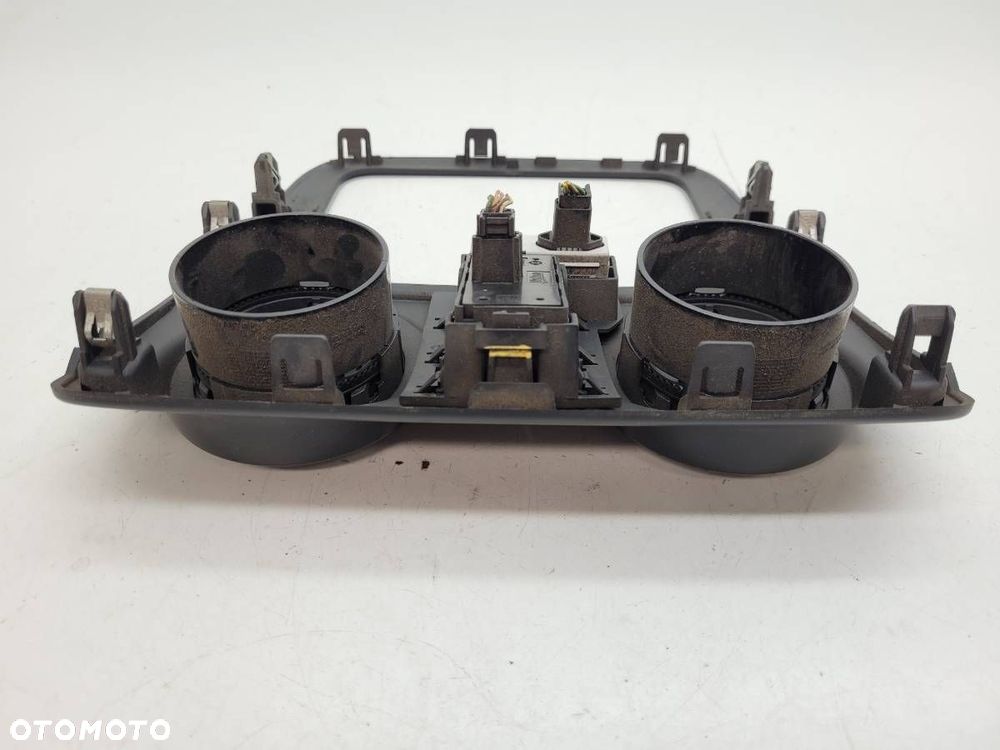 KRATKA NAWIEWU SRODKOWA AWARYJNE DACIA DOKKER 682606882R 1.5 DCI 90KM - 5