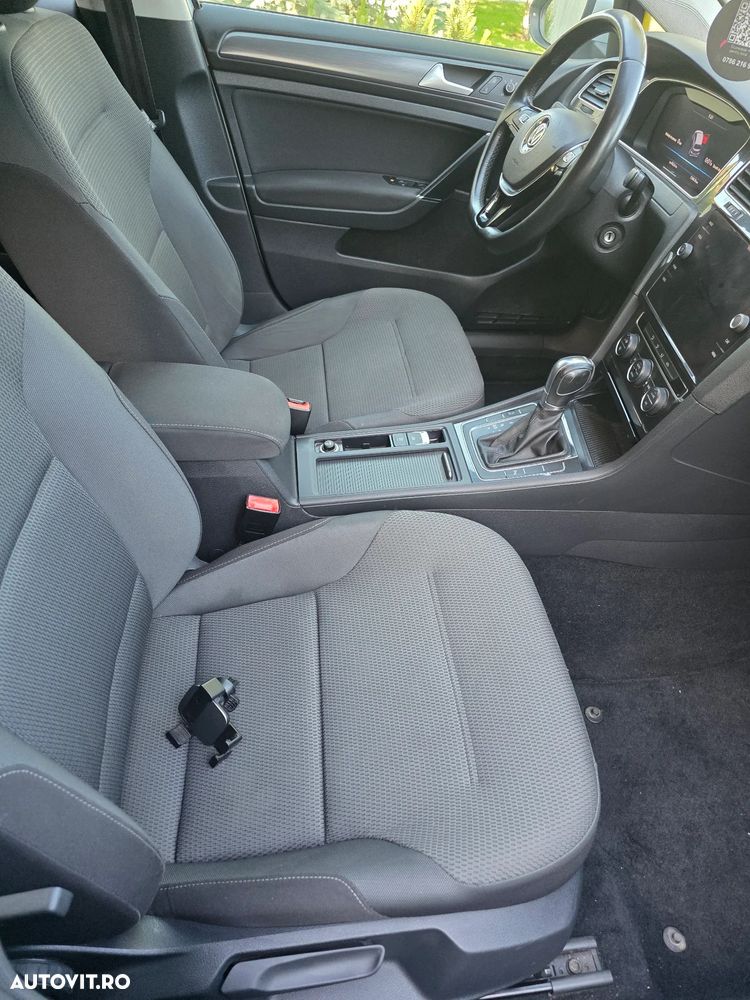 Volkswagen Golf - 2